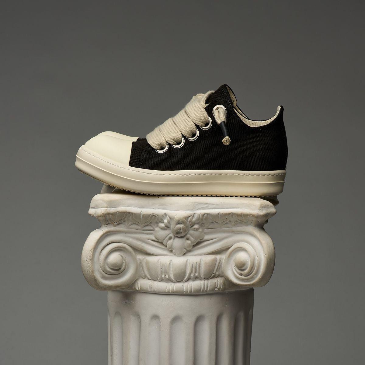Salm 28 - Galaxy Shoes - Black