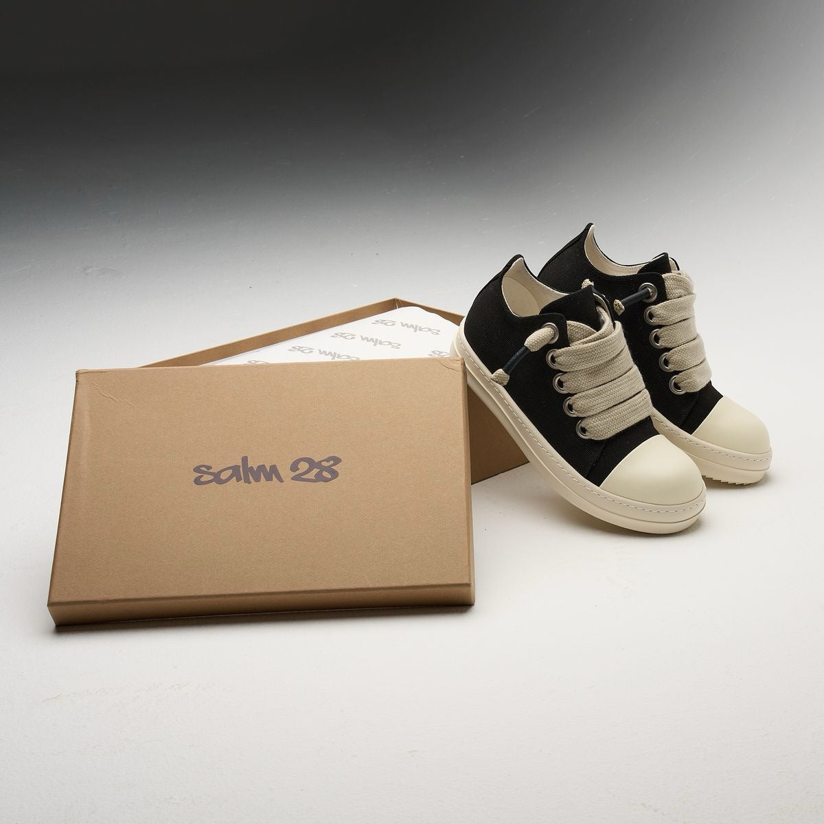 Salm 28 - Galaxy Shoes - Black