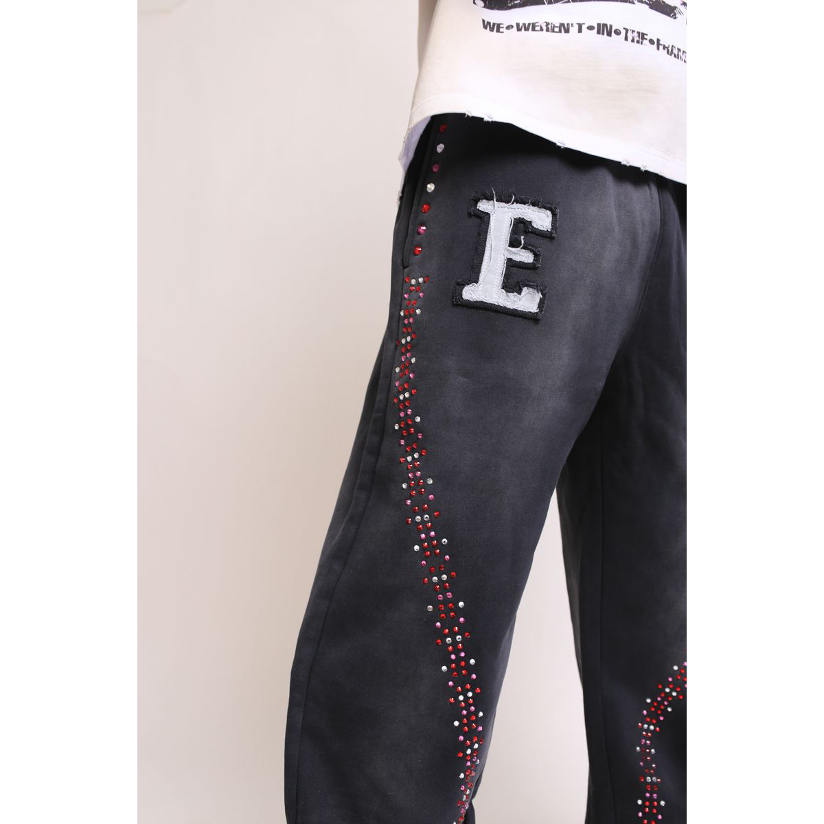 elements-of-art-cluster-sweatpants-black-6-rings-clothing