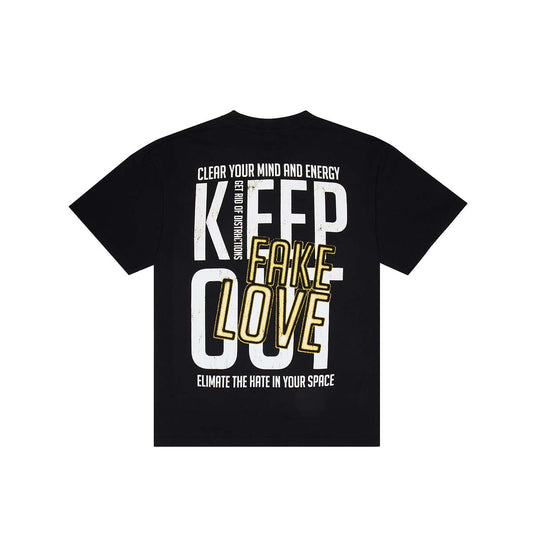 keep-out-fake-love-clear-mind-limo-black-tee-6-rings-clothing