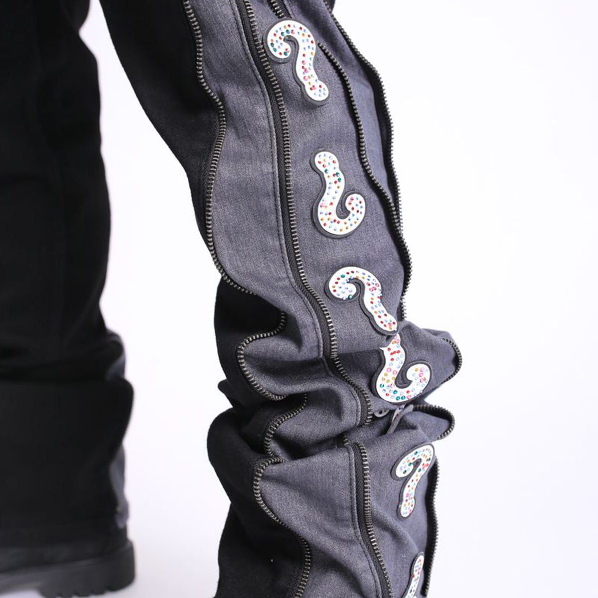 elements-of-art-question-mark-flare-denim-triple-black-mens-stacked-flare-jeans-6-rings-clothing