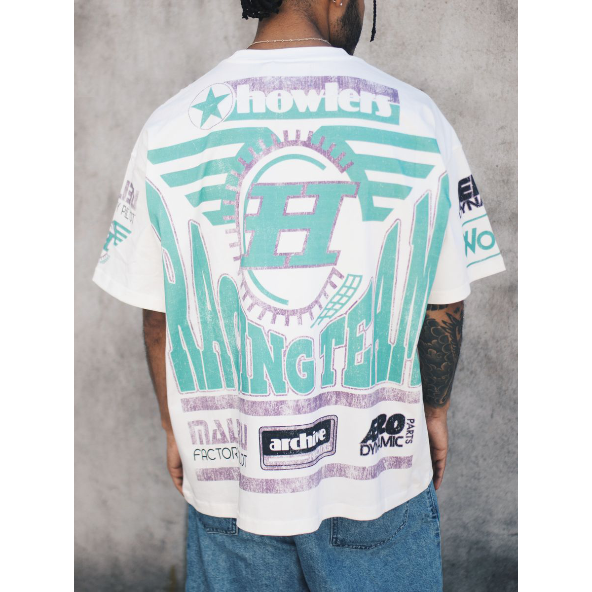 howlers-club-h-racing-team-white-purple-teal-6-rings-clothing