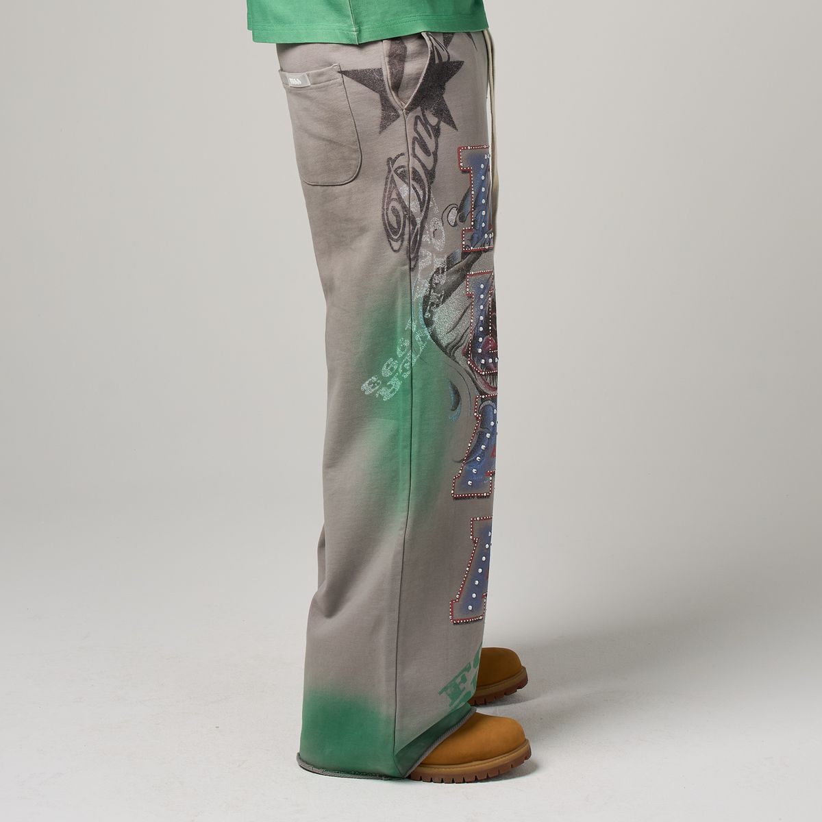 duaa-jaws-sweat-pants-6-rings-clothing