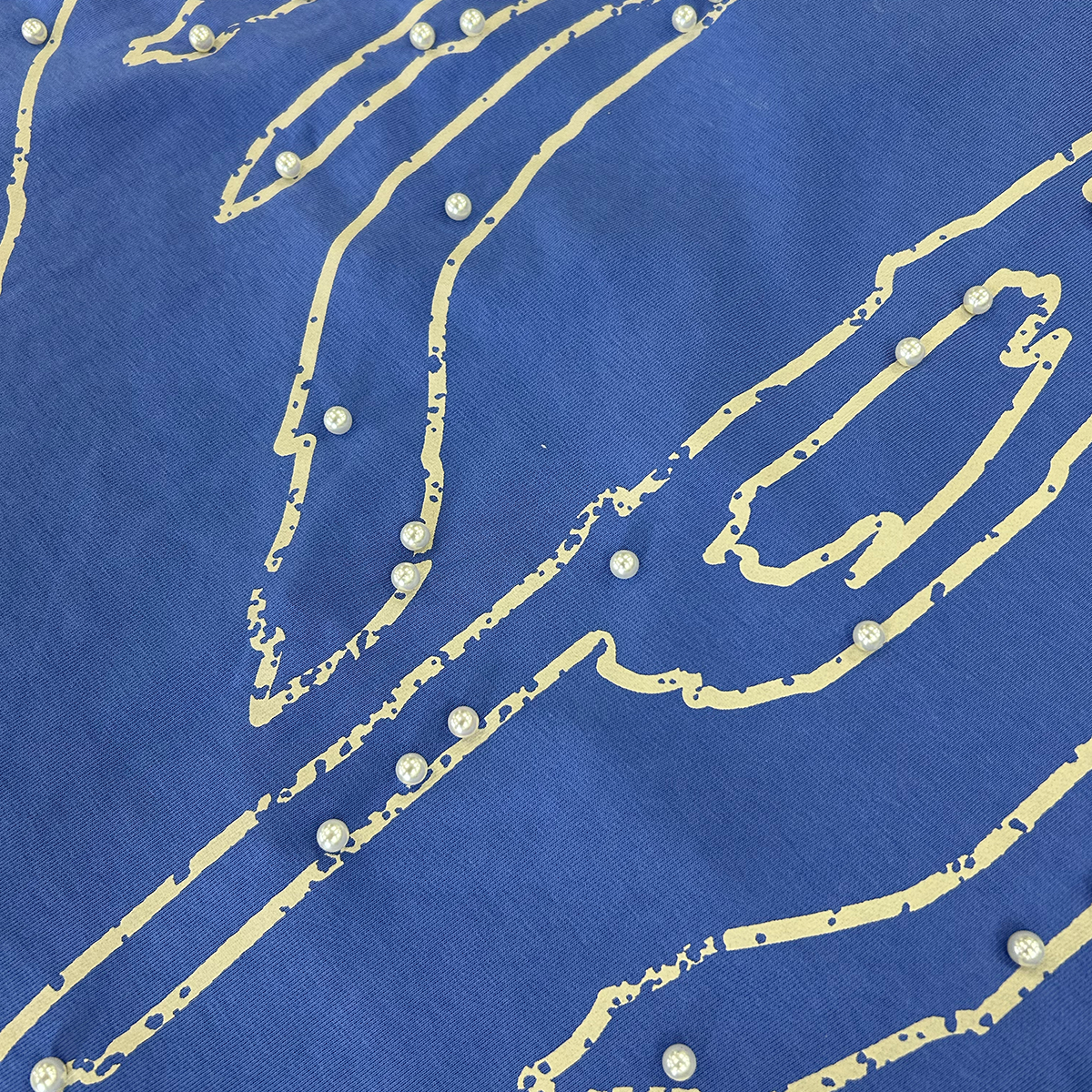 concept-la-pearl-crying-face-blue-6-rings-clothing