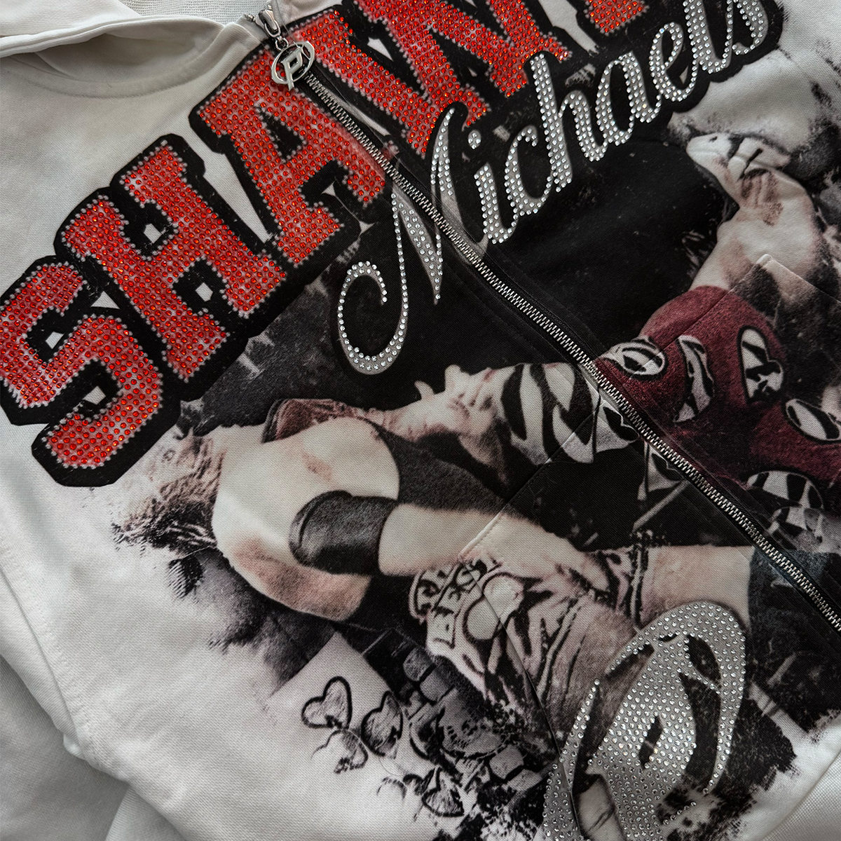 prestige-collection-heart-break-kid-hoodie-vintage-white-6-rings-clothing