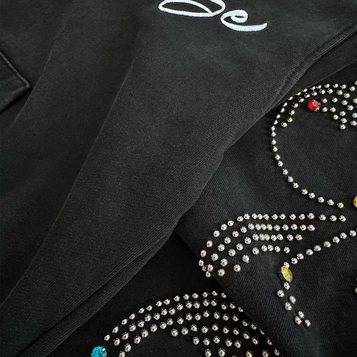 prestige-collection-monarch-hoodie-vintage-black-6-rings-clothing