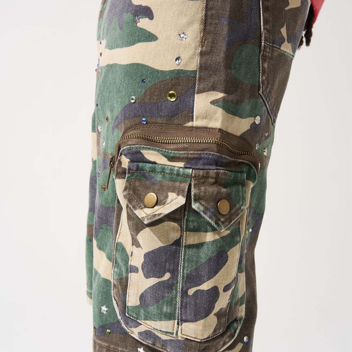 serenede-cache-denim-shorts-camo-with-rhinestones-6-rings-clothing