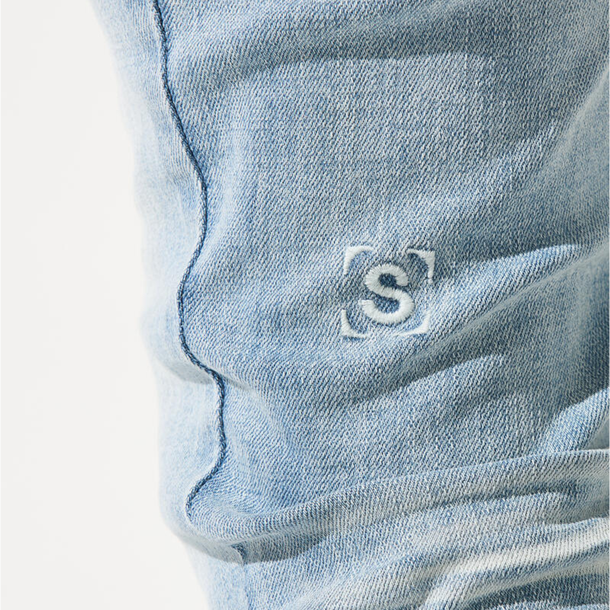 serenede-potala-palace-light-wash-jeans-6-rings-clothing