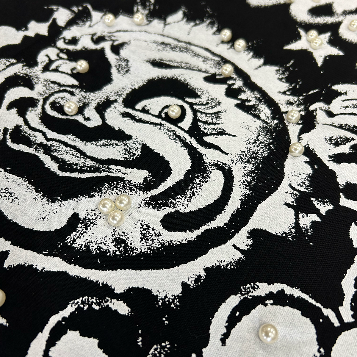 concept-la-sun-pearl-tee-black-6-rings-clothing