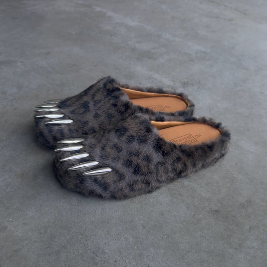 Bravest Studios | Dark Leopard Bear Claw Mule