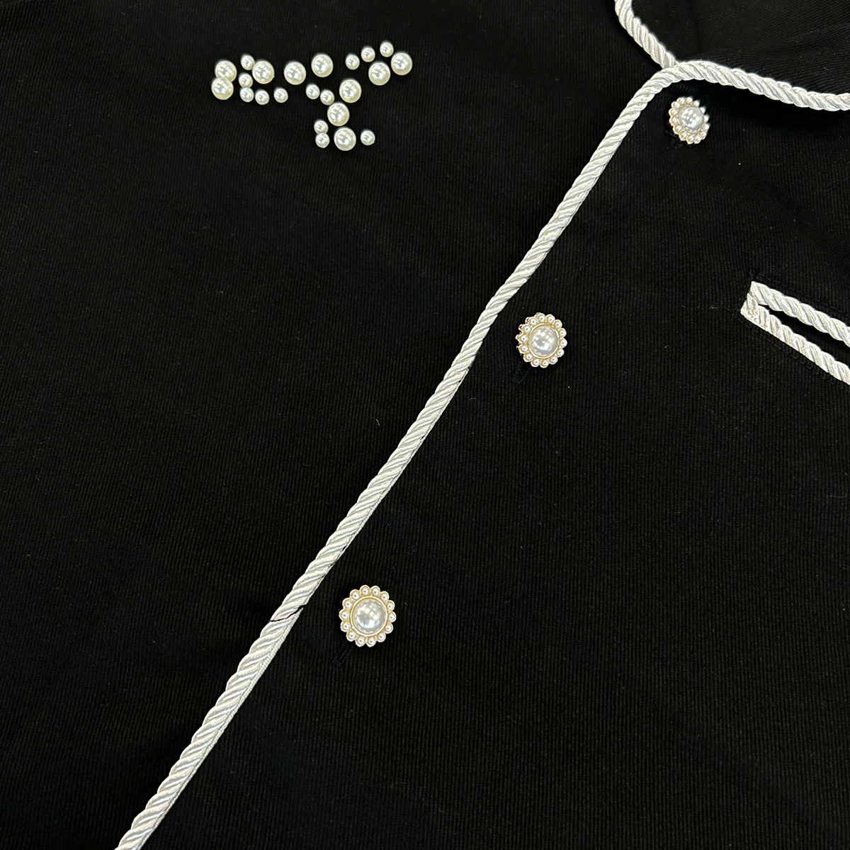 almost-someday-belfort-pearl-button-up-black-6-rings-clothing