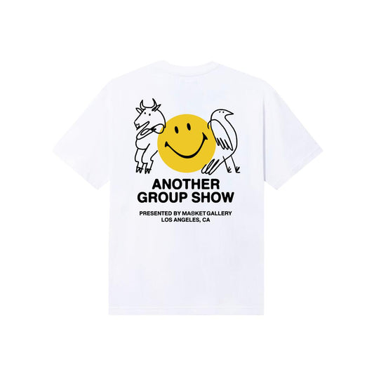 market-smiley-cam-t-shirt-white-6-rings-clothing

