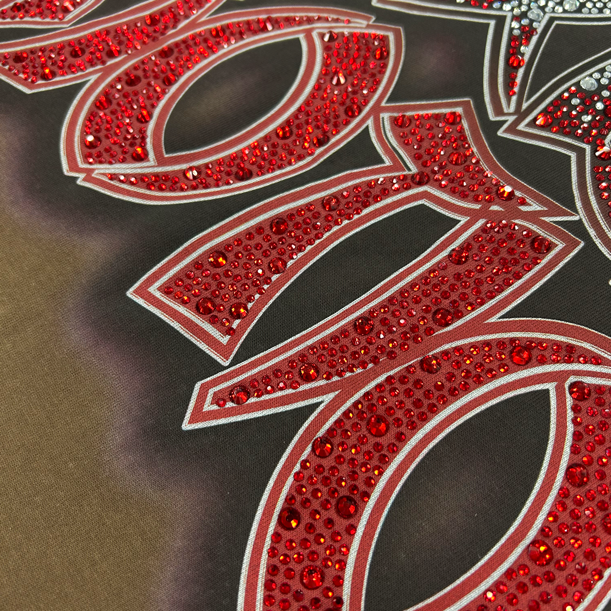 mixed-emotion-apocalypse-rhinestone-tee-brown-6-rings-clothing