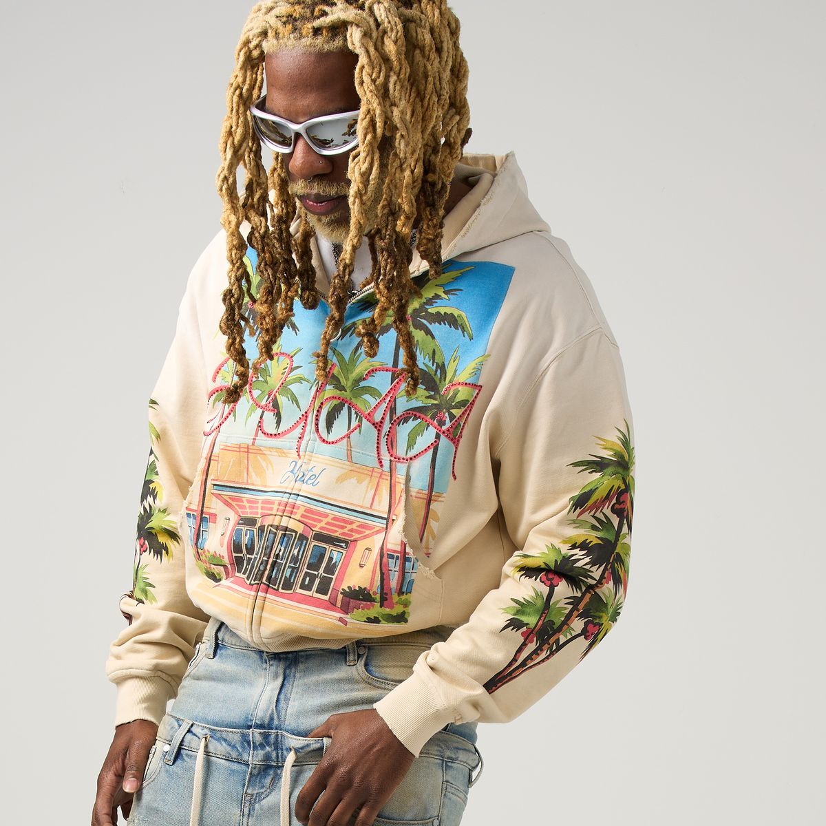 duaa-stay-palm-hotel-hoodie-cream-6-rings-clothing