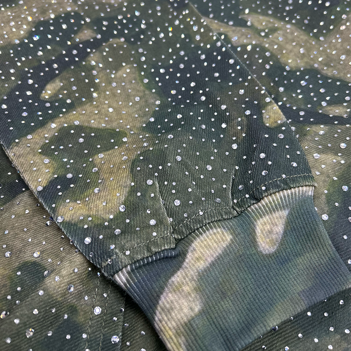 the-syndicate-vvs-canvas-hoodie-camo-6-rings-clothing