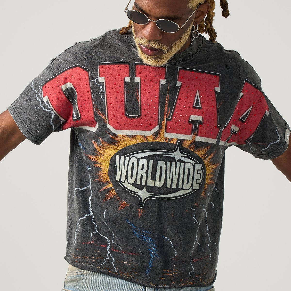 duaa-worldwide-tee-shirt-vintage-black-6-rings-clothing